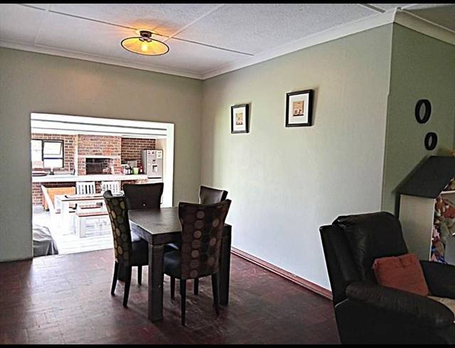 3 BEDROOM HOUSE FOR SALE IN PARKDENE